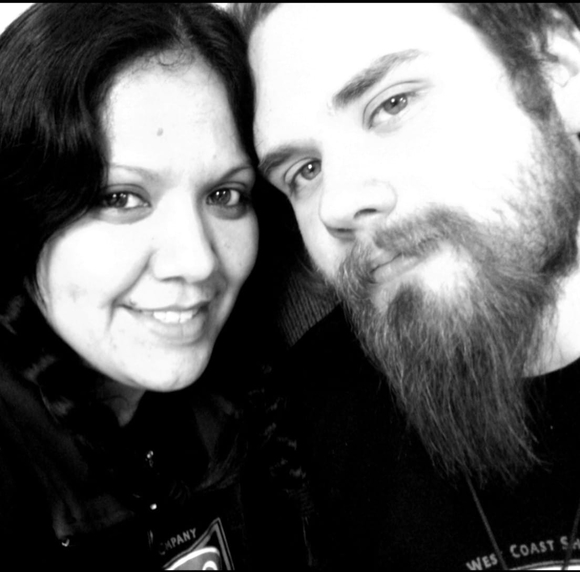 Meet your Posher, Claudia - Picture 1 of 1